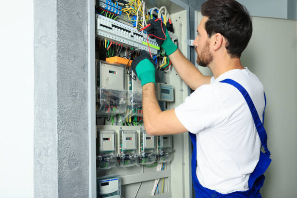 Best Licensed Electrician  in Brookfield, IL